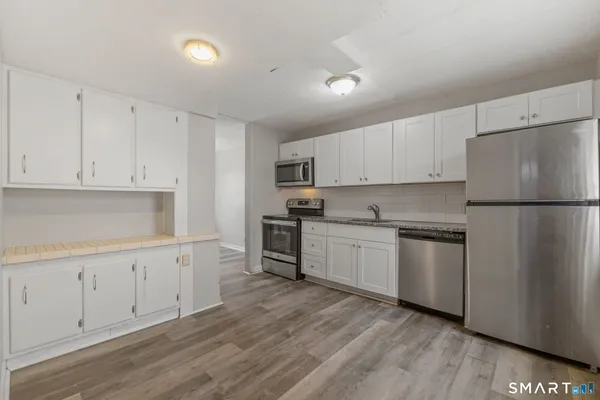 $2,100 | 3 New Hampshire Drive, New Britain, CT 06052