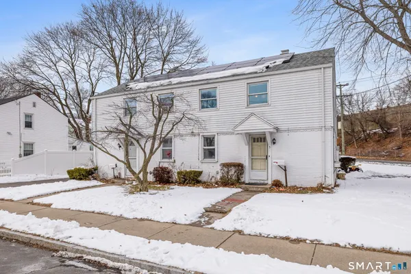 $2,100 | 3 New Hampshire Drive, New Britain, CT 06052