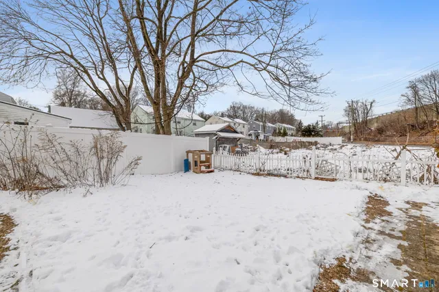 $2,350 | 3 New Hampshire Drive, New Britain, CT 06052