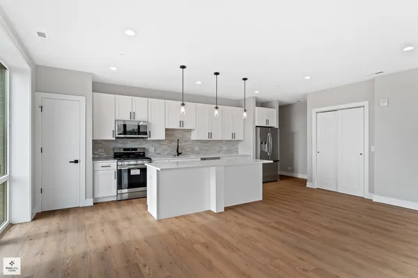 $395,000 | 8631 West Grand Avenue, Unit 4E, River Grove, IL 60171