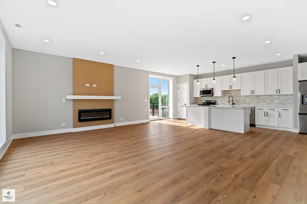 $395,000 | 8631 West Grand Avenue, Unit 4E, River Grove, IL 60171