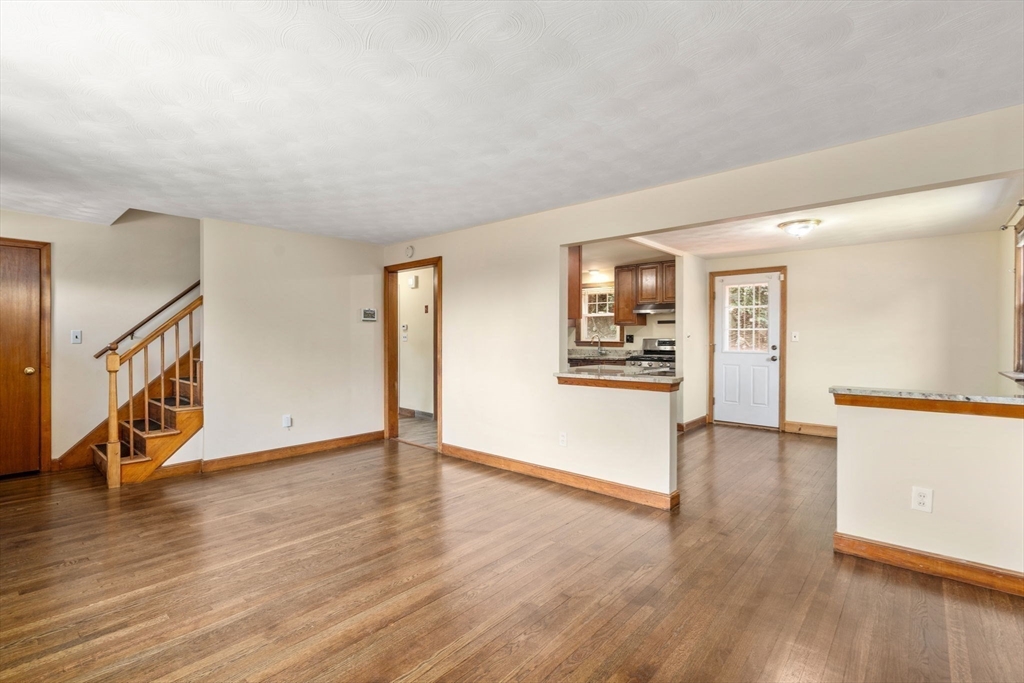 100 Shirley Road Waltham, MA 02452 - Photo 15 of 33