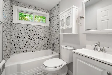 $859,900 | 100 Shirley Road, Waltham, MA 02452