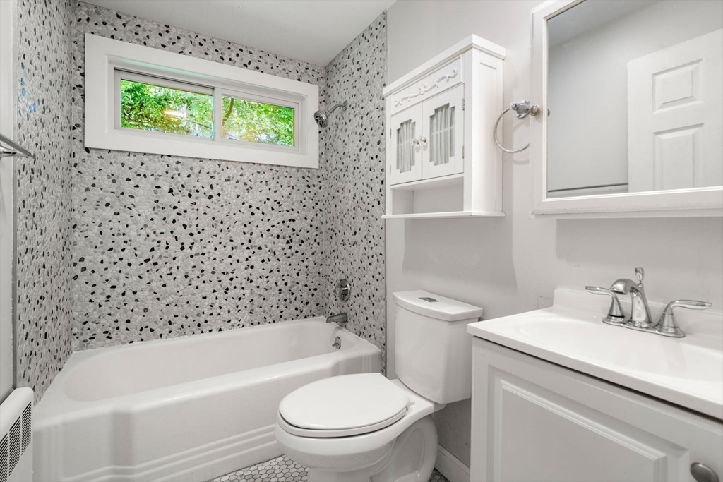 100 Shirley Road Waltham, MA 02452 - Photo 20 of 33