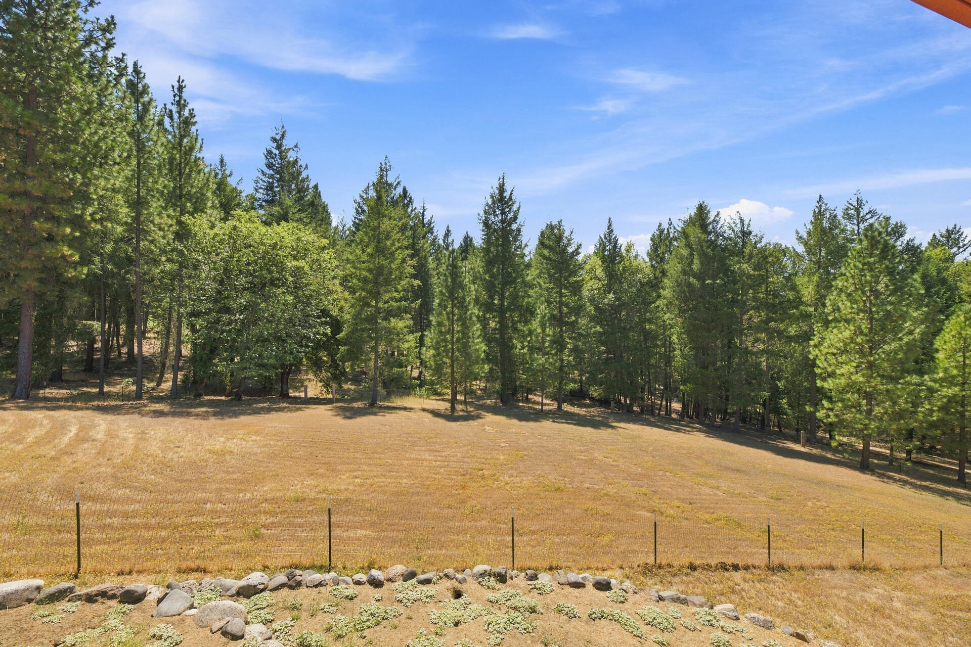 2995 Goose Ranch Road Lewiston, CA 96052 - Photo 33 of 66 Back of House