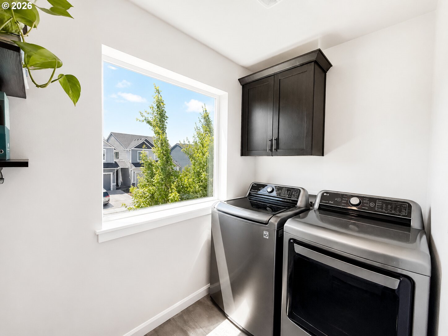 190 Kindre Street St. Helens, OR 97051 - Photo 11 of 25 Laundry