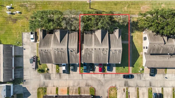 $2,400 | 1413 Highway 146, La Porte, TX 77571