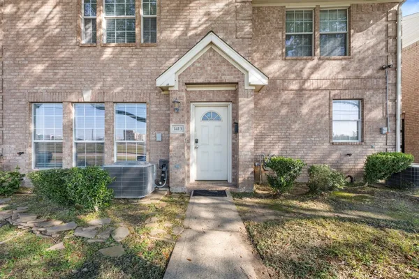 $2,400 | 1413 Highway 146, La Porte, TX 77571
