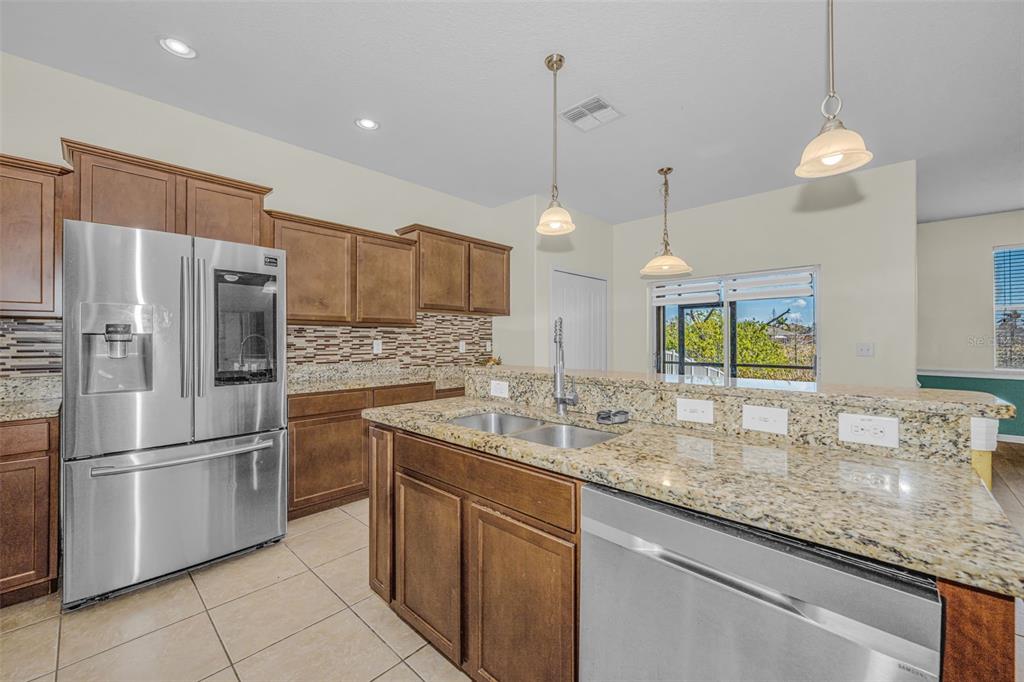 521 Vista Ridge Drive Ruskin, FL 33570 - Photo 10 of 88