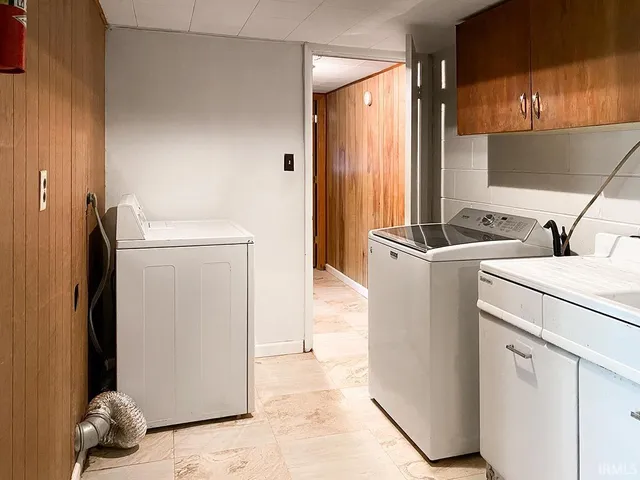 $1,850 | 2415 East 5th Street, Bloomington, IN 47408