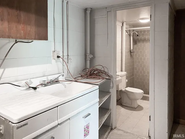 $1,850 | 2415 East 5th Street, Bloomington, IN 47408