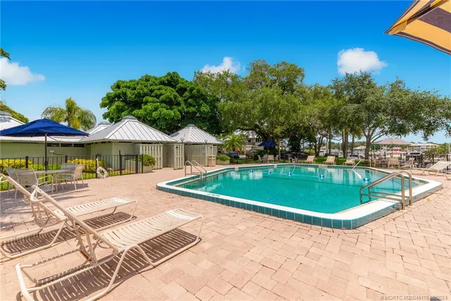 $3,950 | 3901 Southeast St Lucie Boulevard, Unit 37, Stuart, FL 34997