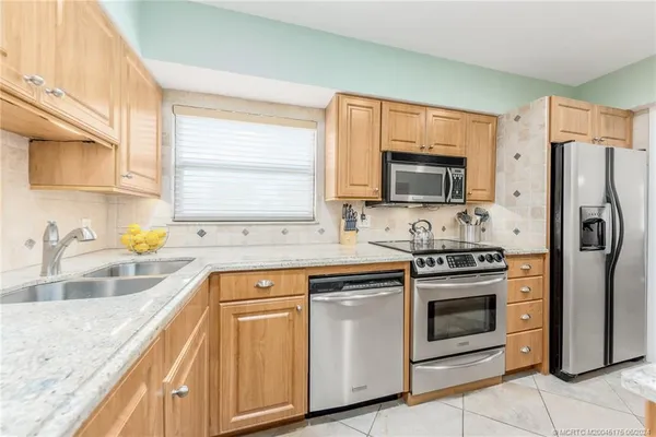 $3,950 | 3901 Southeast St Lucie Boulevard, Unit 37, Stuart, FL 34997