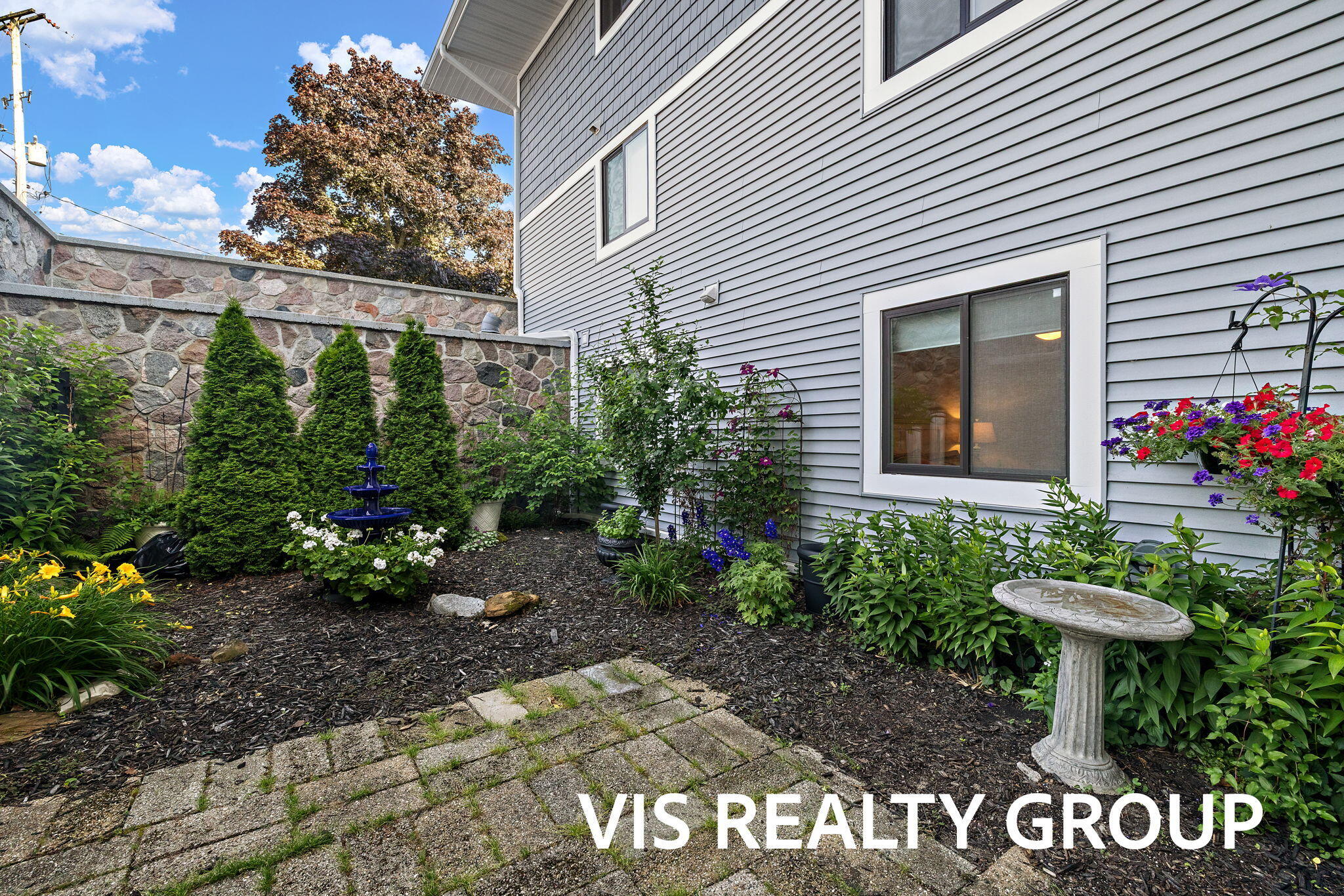 400 Lakeview Court, Unit 8B Spring Lake, MI 49456 - Photo 57 of 64 61-web-or-mls-1G1A7342