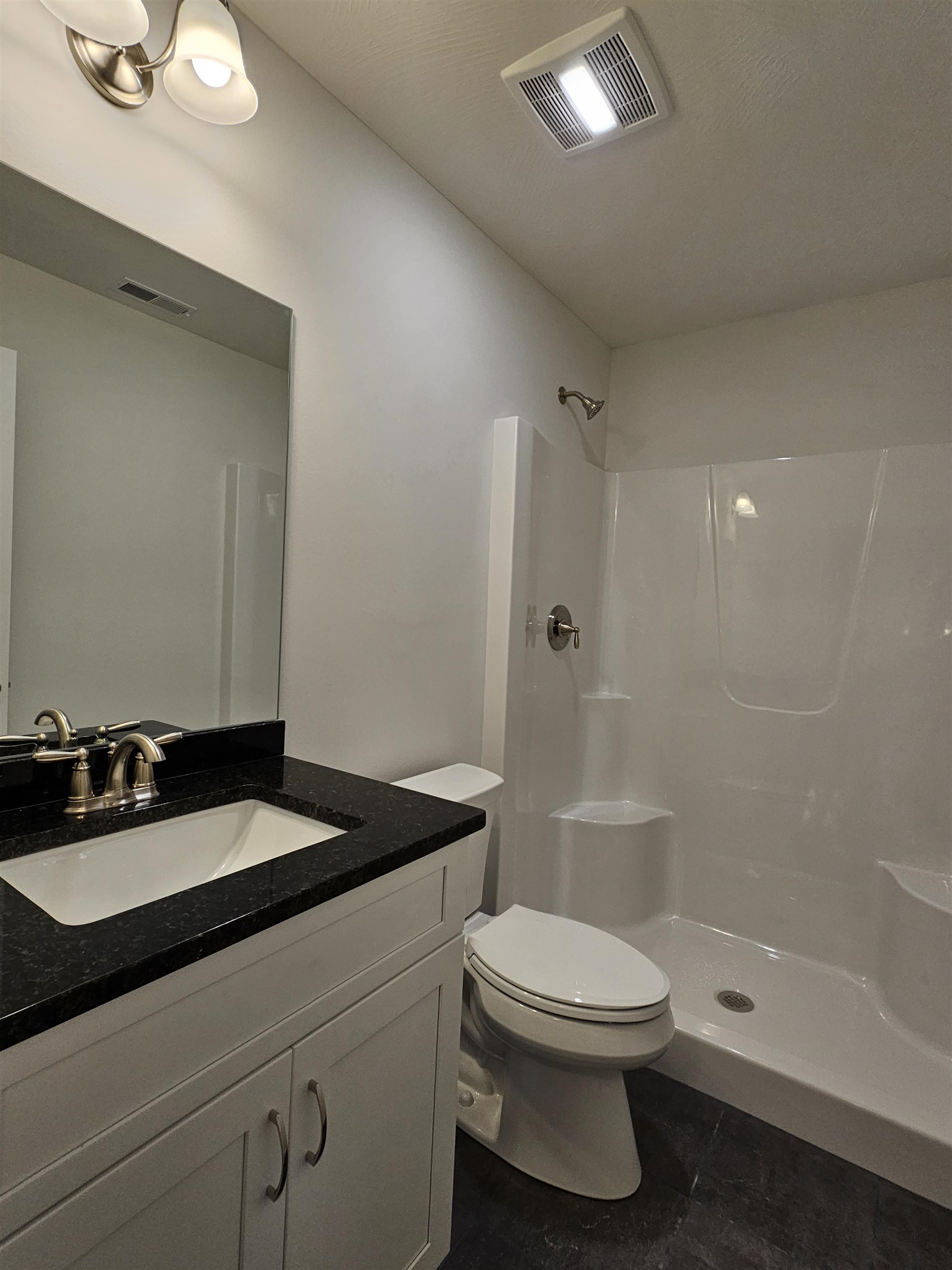 63 Curtisville Road, Unit 4 Concord, NH 03301 - Photo 9 of 38