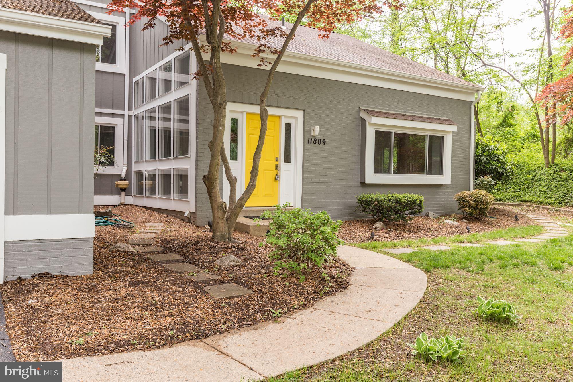 11809 Tree Fern Court Reston, VA 20191 - Photo 2 of 58