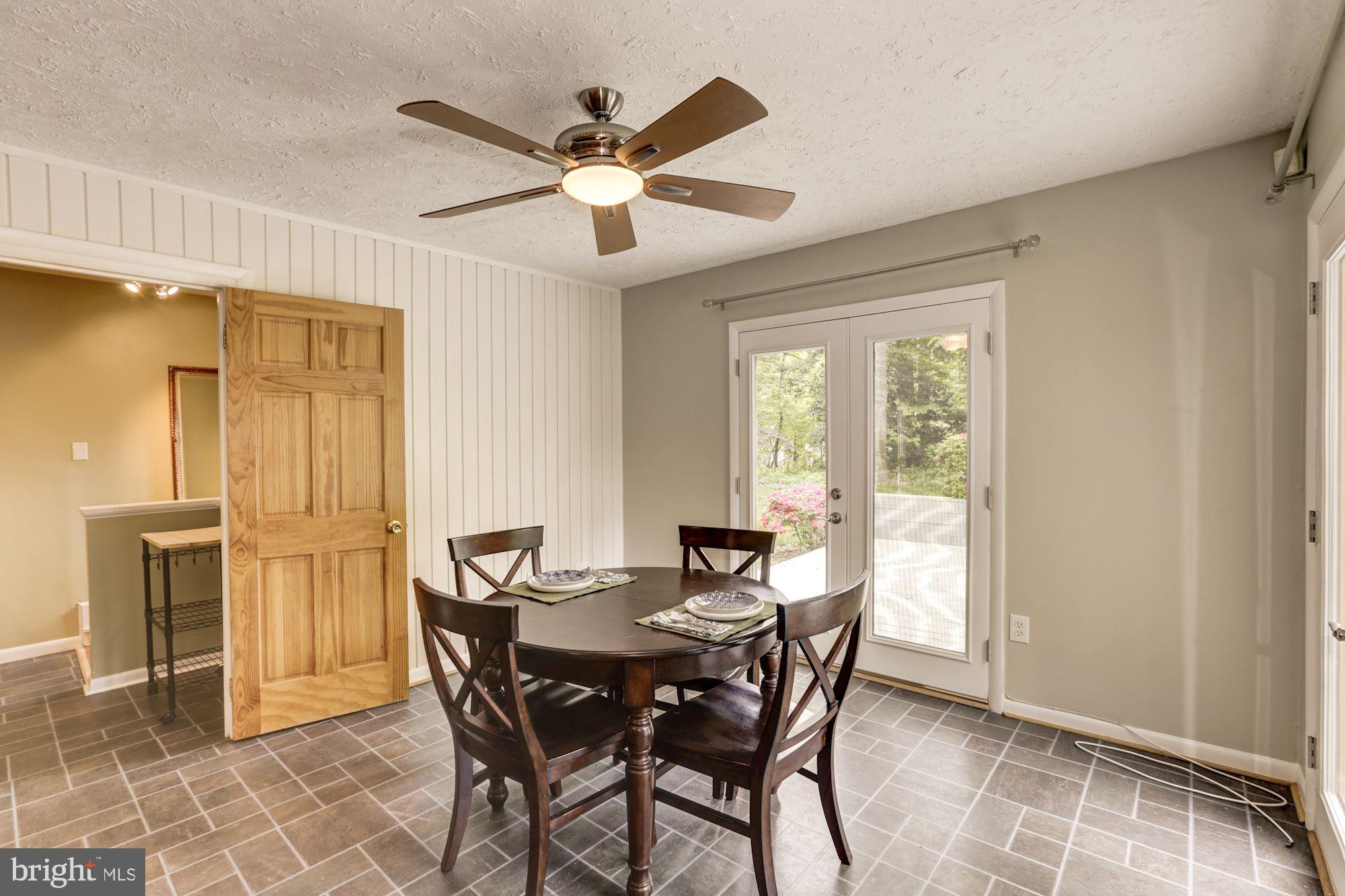 11809 Tree Fern Court Reston, VA 20191 - Photo 11 of 58