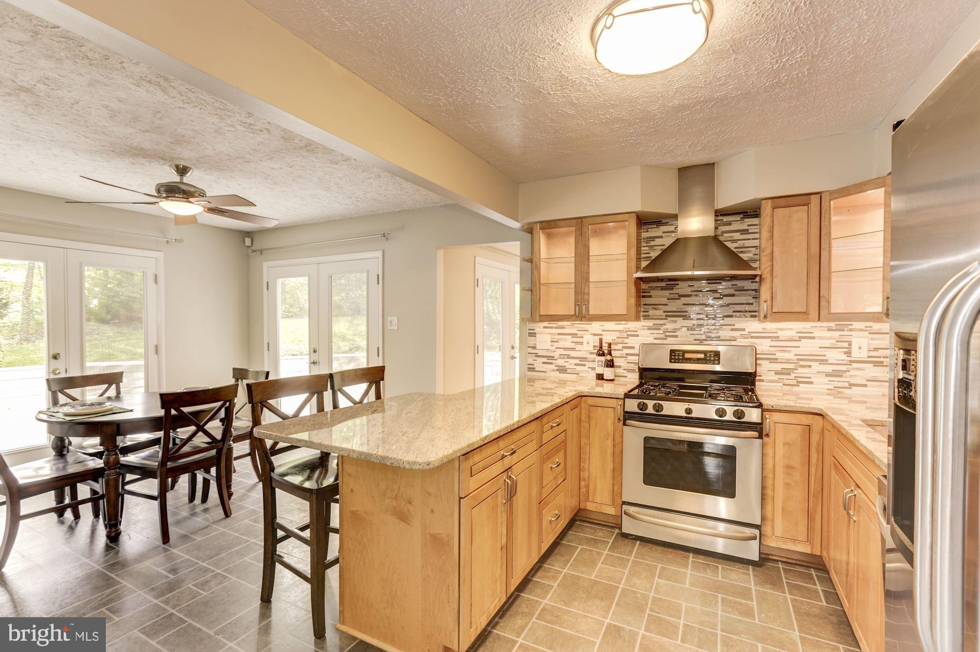 11809 Tree Fern Court Reston, VA 20191 - Photo 16 of 58