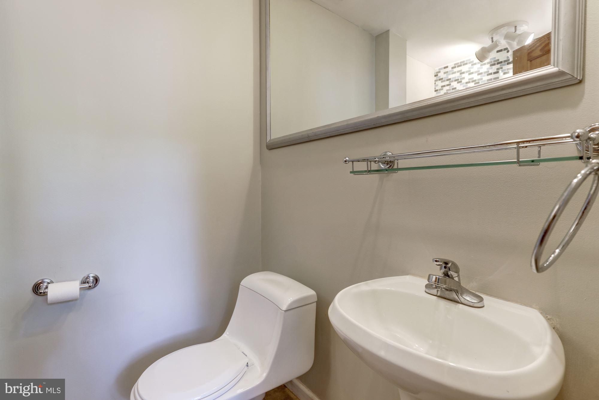 11809 Tree Fern Court Reston, VA 20191 - Photo 23 of 58