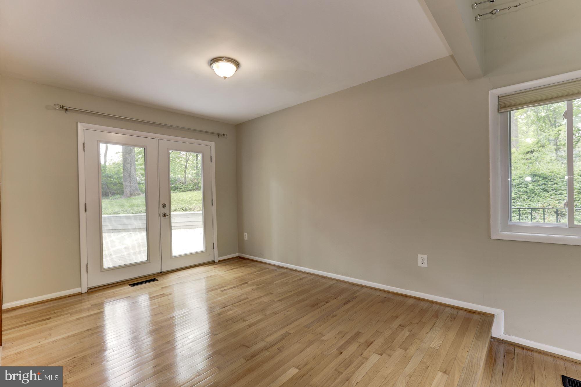 11809 Tree Fern Court Reston, VA 20191 - Photo 8 of 58