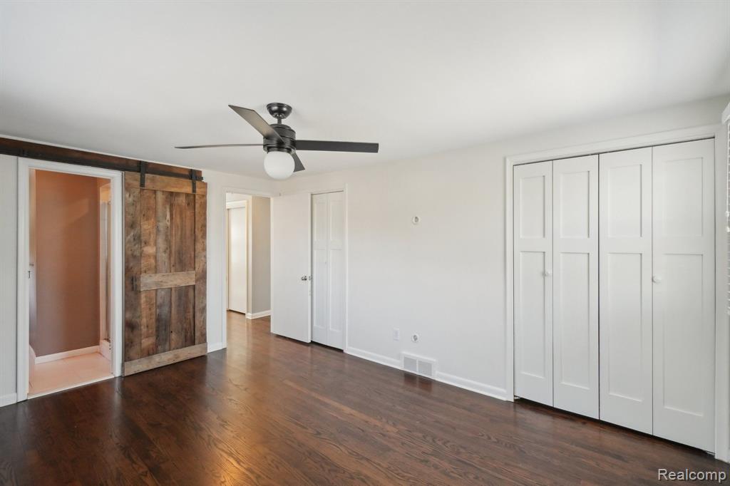18122 Riverside Drive Beverly Hills, MI 48025 - Photo 27 of 41