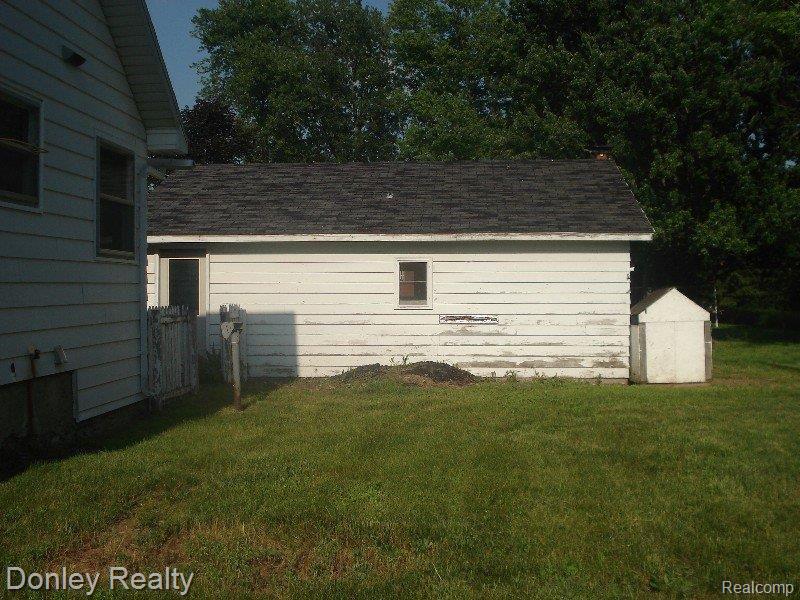 85 Watertown Road Sandusky, MI 48471 - Photo 4 of 19 85 Watertown Chase (7)