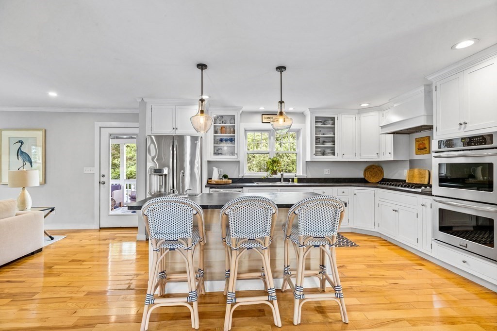 138 Gilson Road Scituate, MA 02066 - Photo 3 of 38 Gallery Image 3