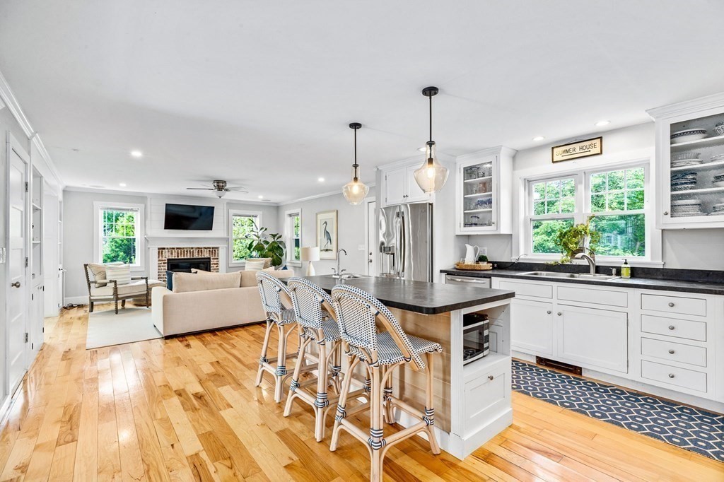 138 Gilson Road Scituate, MA 02066 - Photo 6 of 38 Gallery Image 6