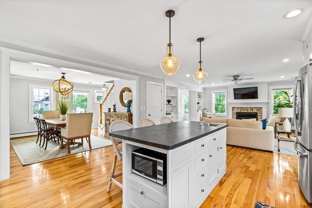 138 Gilson Road Scituate, MA 02066 - Photo 7 of 38 Gallery Image 7