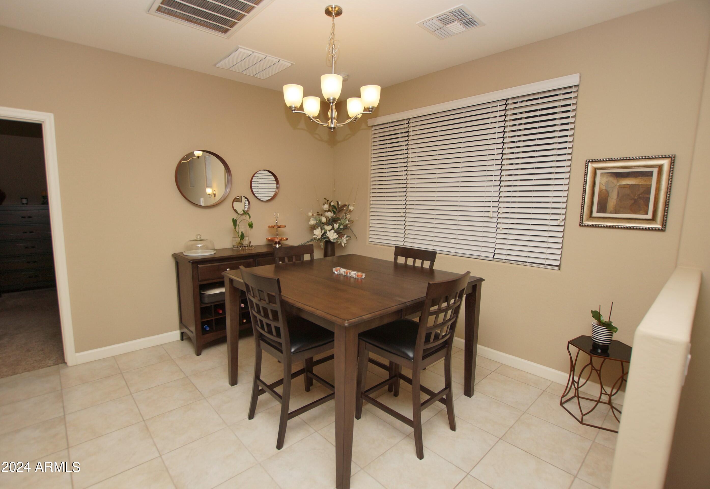 2150 West Alameda Road, Unit 1097 Phoenix, AZ 85085 - Photo 13 of 24 Dining area