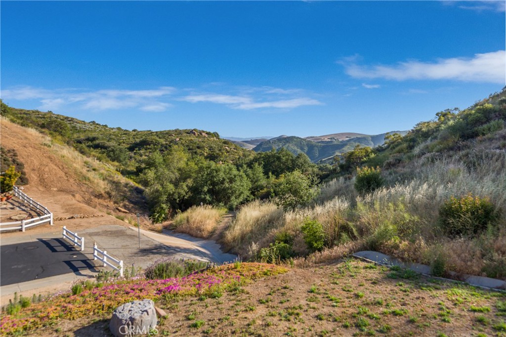 18 Morgan Road Bell Canyon, CA 91307 - Photo 15 of 39
