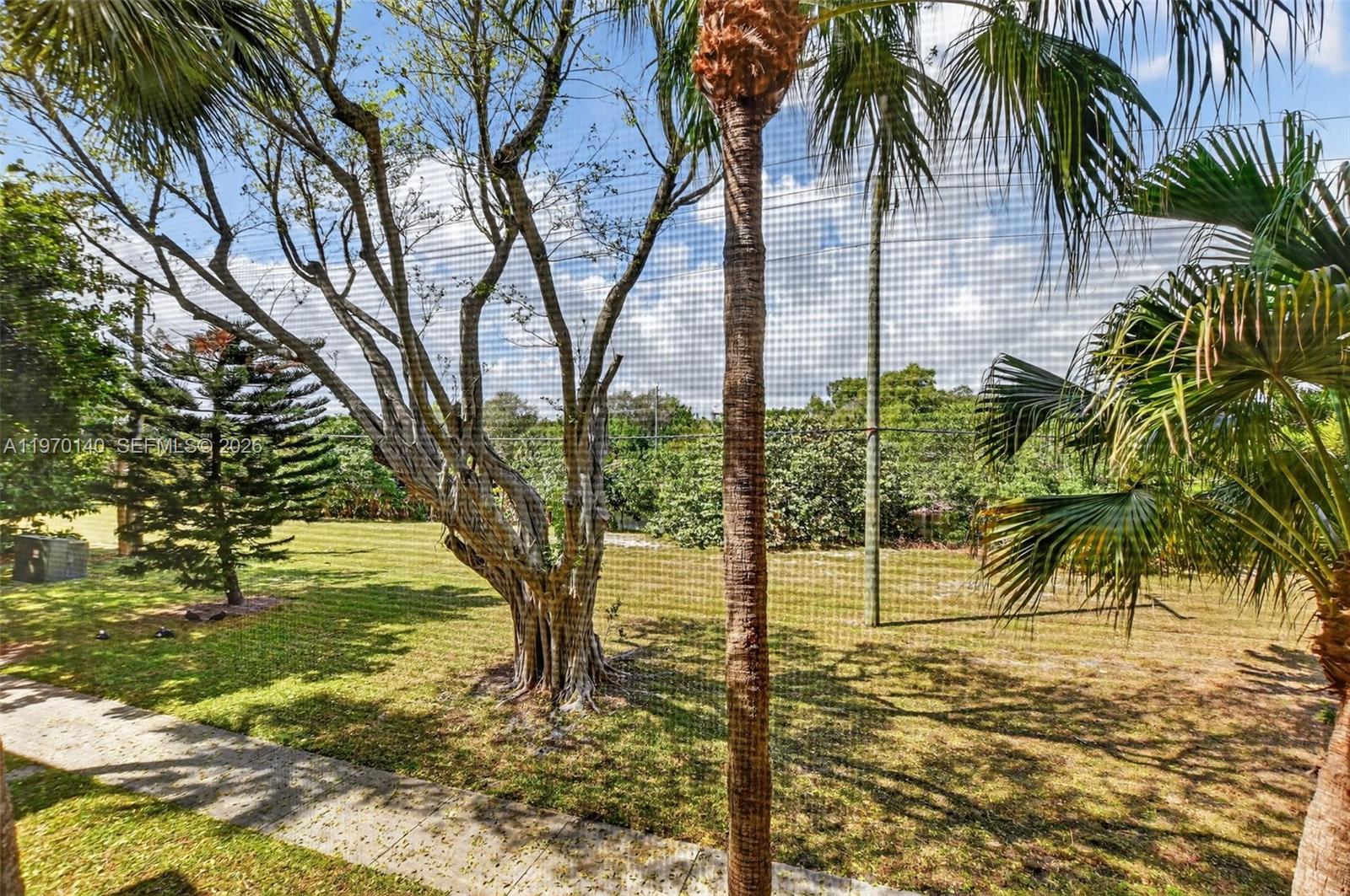 450 Northwest 20th Street, Unit 2120 Boca Raton, FL 33431 - Photo 22 of 27 a view of yard