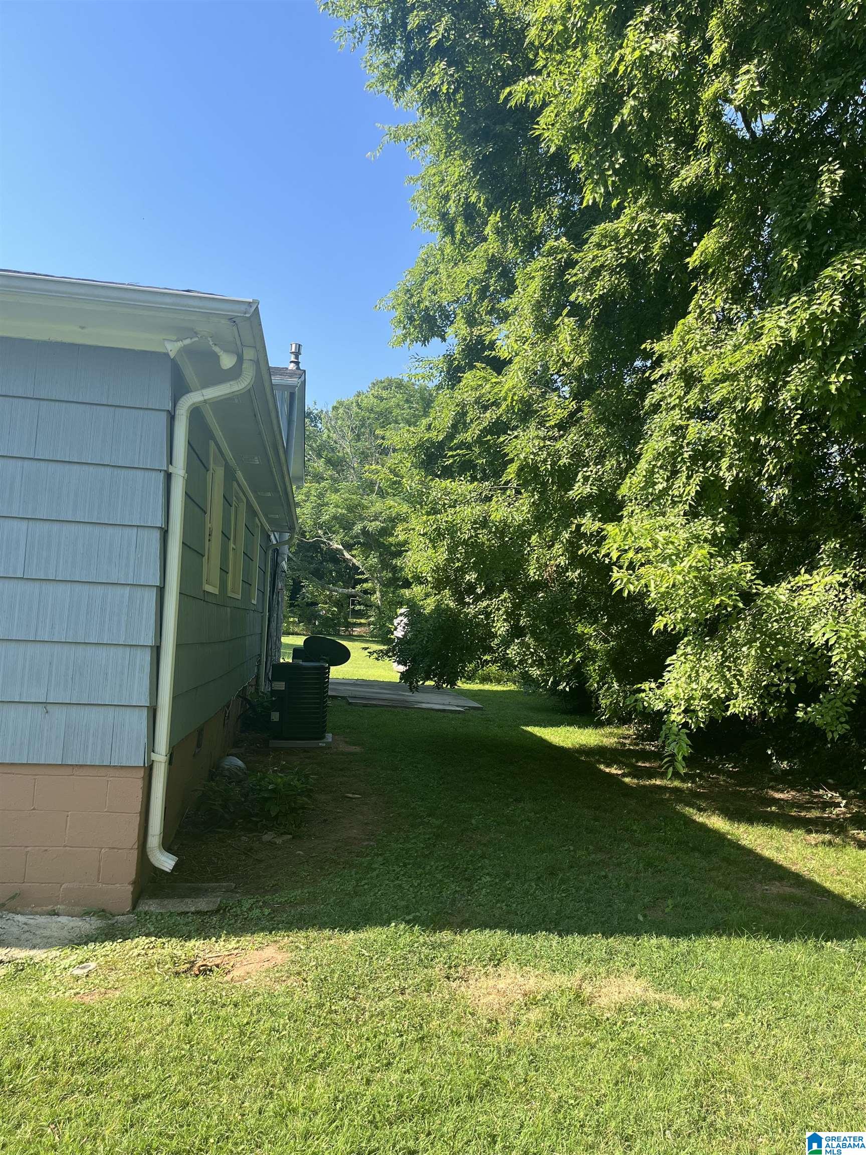 1624 16th Way Southwest Birmingham, AL 35211 - Photo 19 of 26