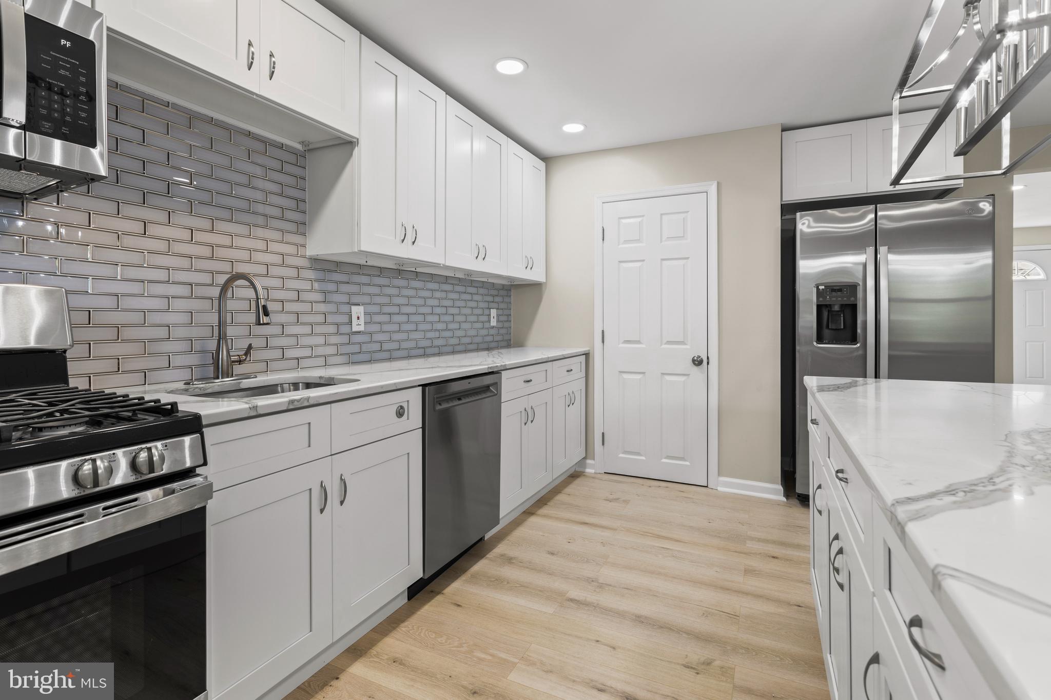 900 Clifton Avenue Sharon Hill, PA 19079 - Photo 13 of 25 Gallery Image 13