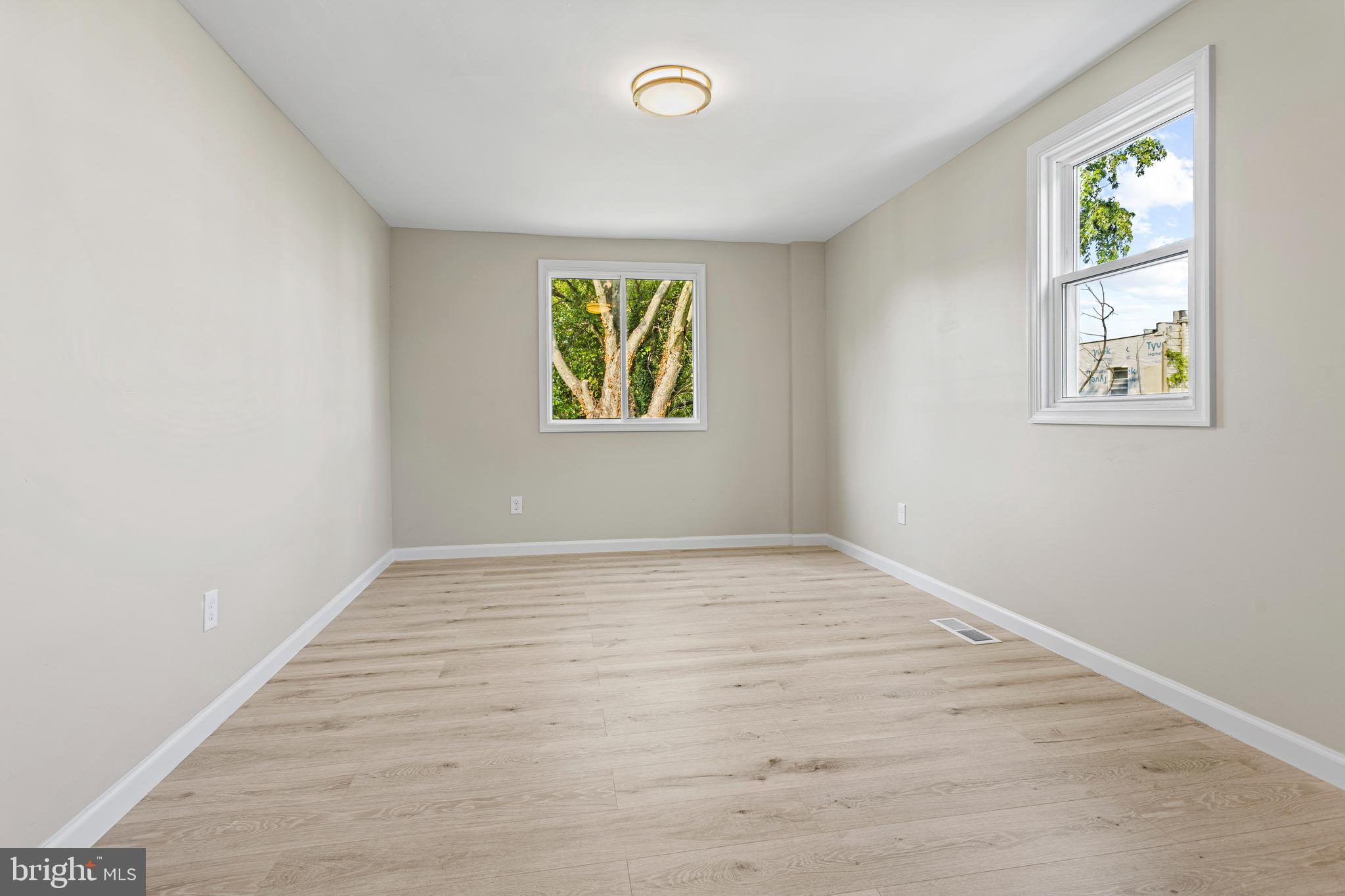 900 Clifton Avenue Sharon Hill, PA 19079 - Photo 15 of 25 Gallery Image 15