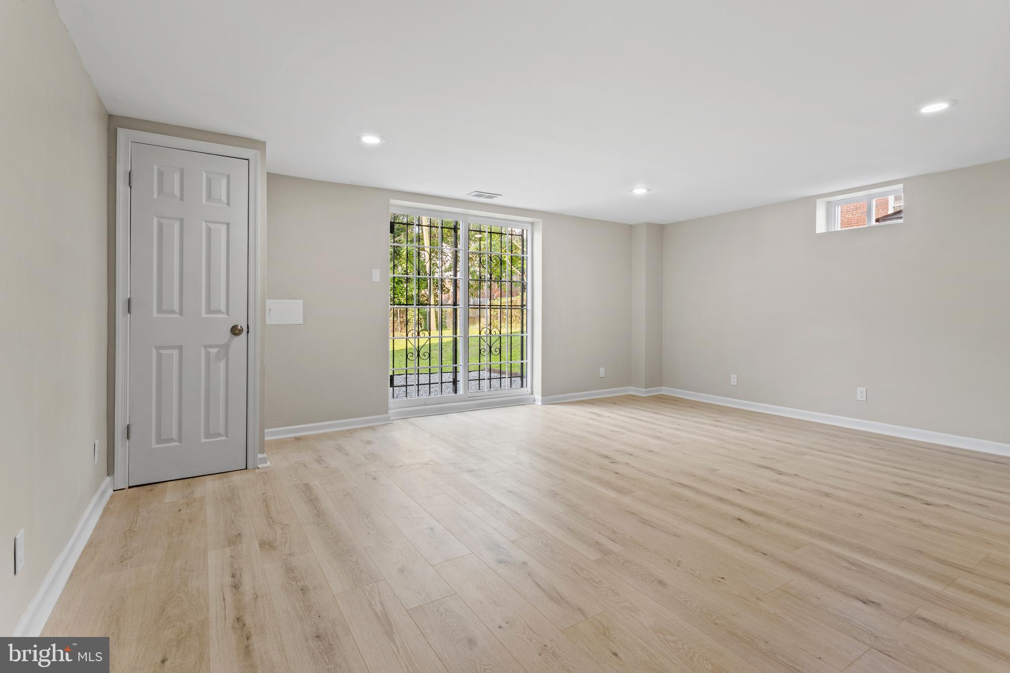 900 Clifton Avenue Sharon Hill, PA 19079 - Photo 23 of 25 Gallery Image 23