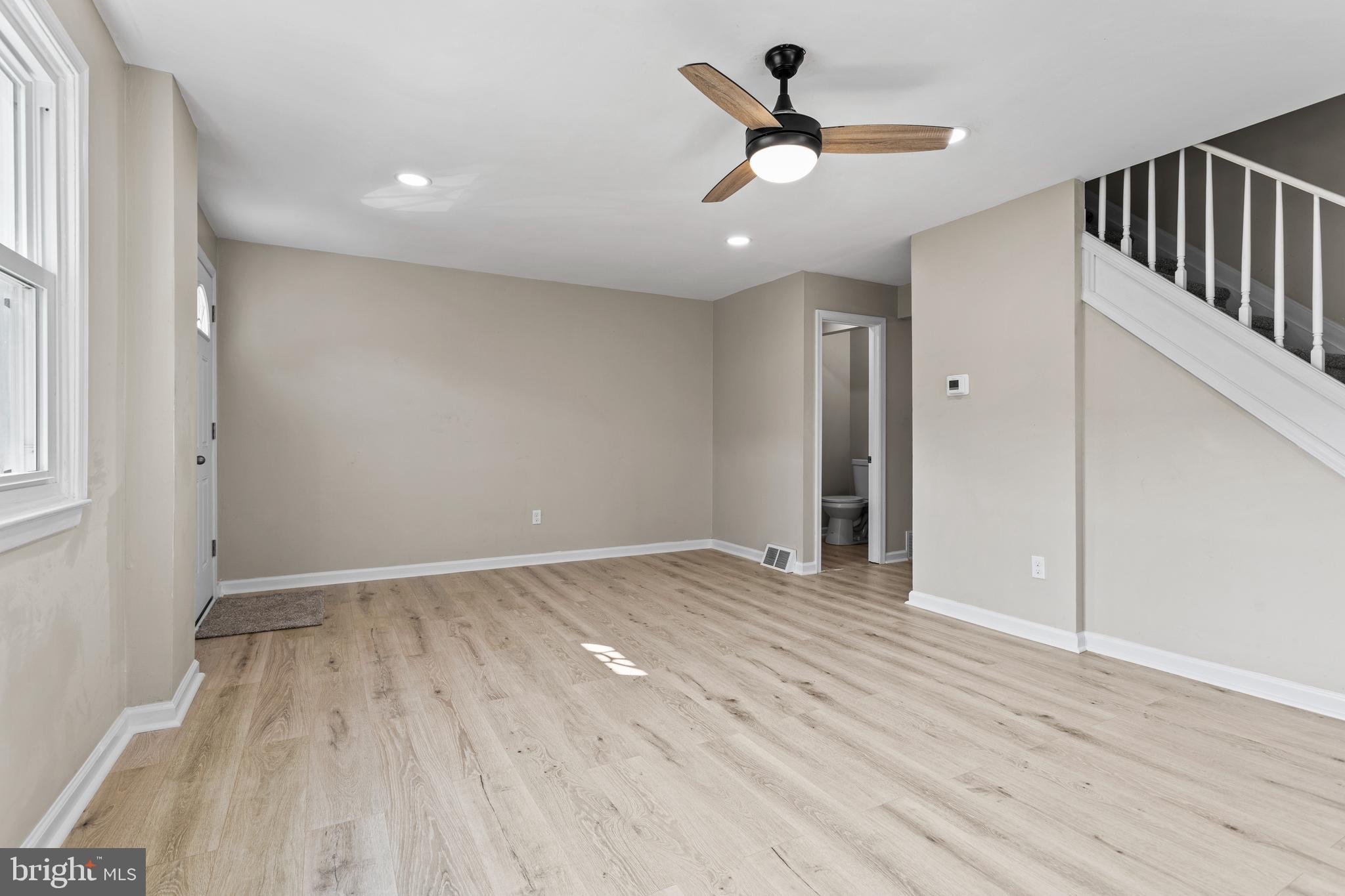 900 Clifton Avenue Sharon Hill, PA 19079 - Photo 4 of 25 Gallery Image 4