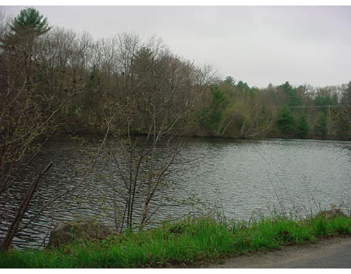 486 Sharpners Pond Road North Andover, MA 01845 - Photo 3 of 7 Gallery Image 3