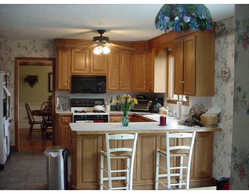 486 Sharpners Pond Road North Andover, MA 01845 - Photo 5 of 7 Gallery Image 5