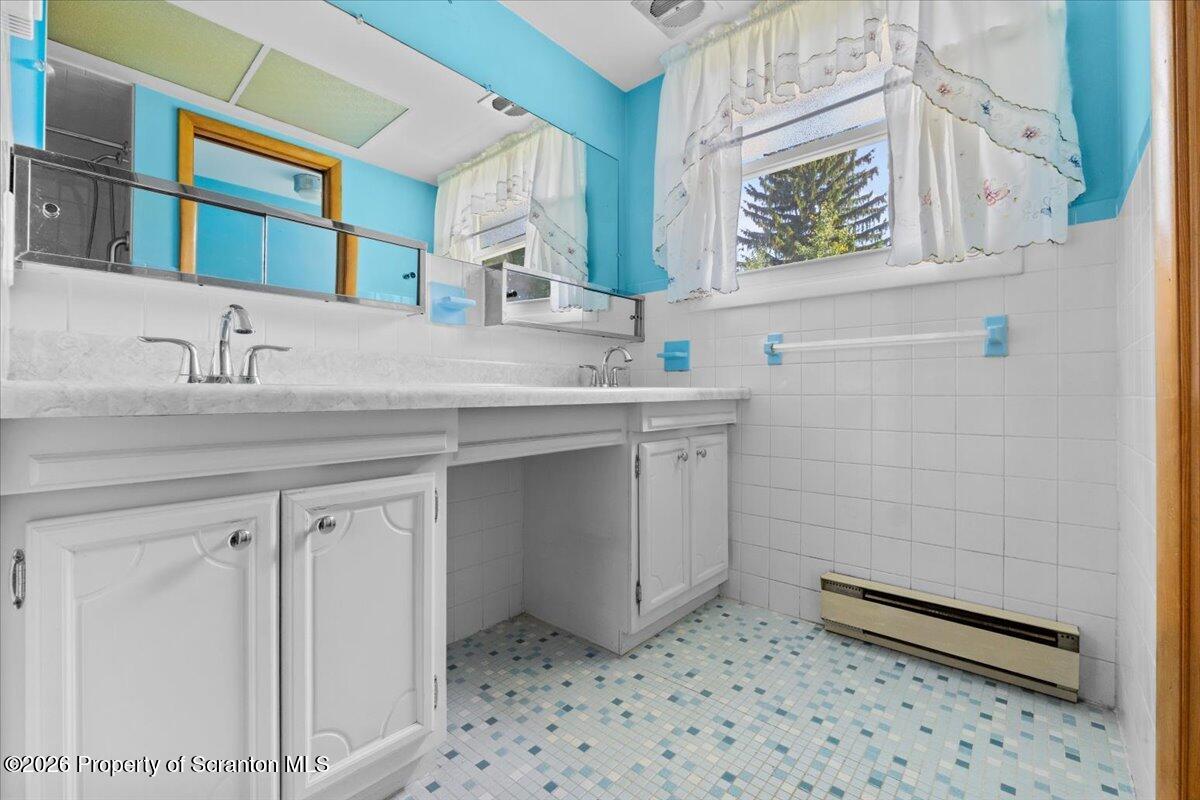 2629 Swetland Street Scranton, PA 18504 - Photo 27 of 42 43-DSC02484