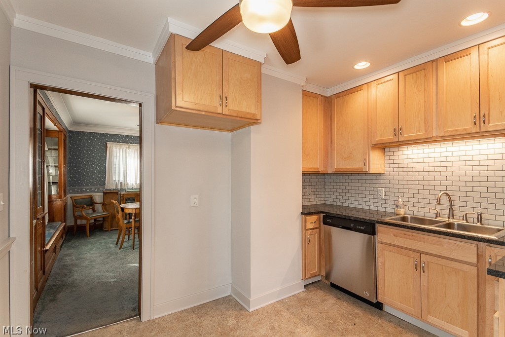 923 Greyton Road Cleveland Heights, OH 44112 - Photo 2 of 25