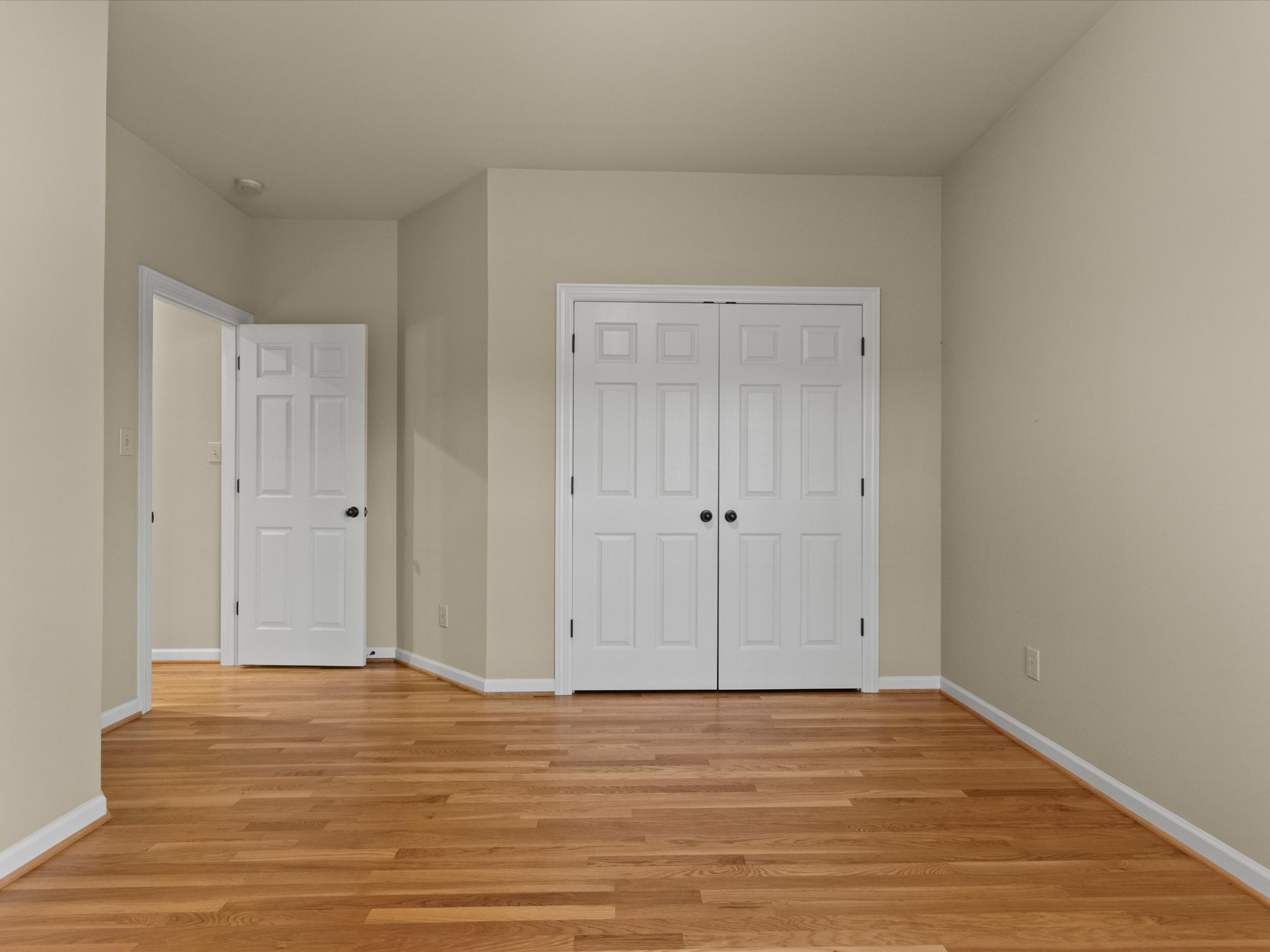 715 South Clinton Street Athens, AL 35611 - Photo 23 of 63 a view of empty room