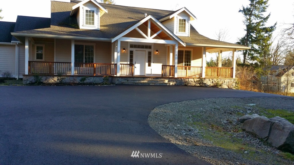 6205 139th Lane Southwest Rochester, WA 98579 - Photo 1 of 25 Gallery Image 1