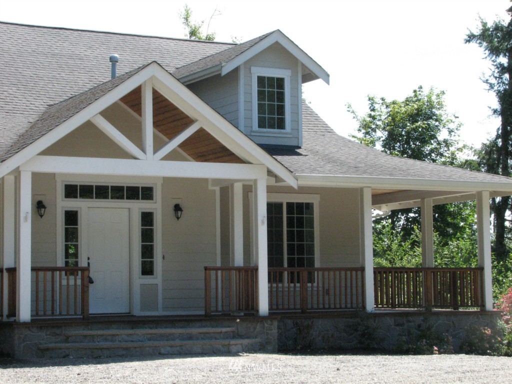 6205 139th Lane Southwest Rochester, WA 98579 - Photo 2 of 25 Gallery Image 2