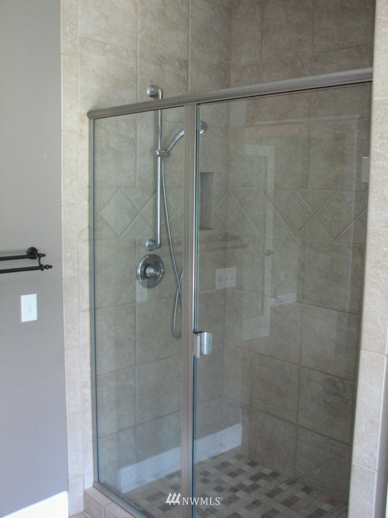 6205 139th Lane Southwest Rochester, WA 98579 - Photo 11 of 25 Gallery Image 11