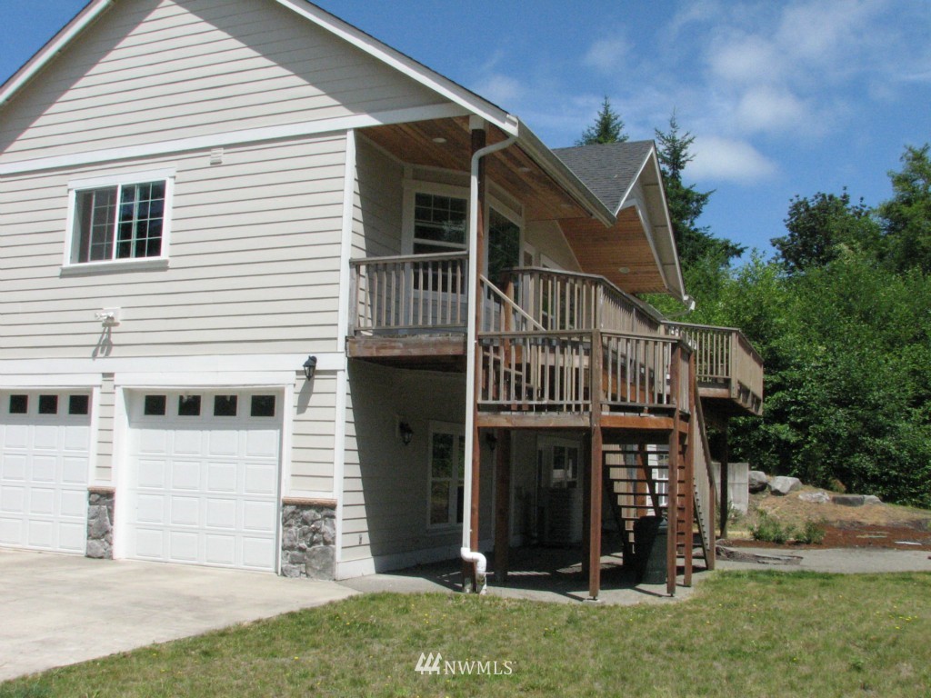6205 139th Lane Southwest Rochester, WA 98579 - Photo 16 of 25 Gallery Image 16