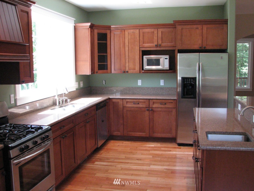 6205 139th Lane Southwest Rochester, WA 98579 - Photo 5 of 25 Gallery Image 5