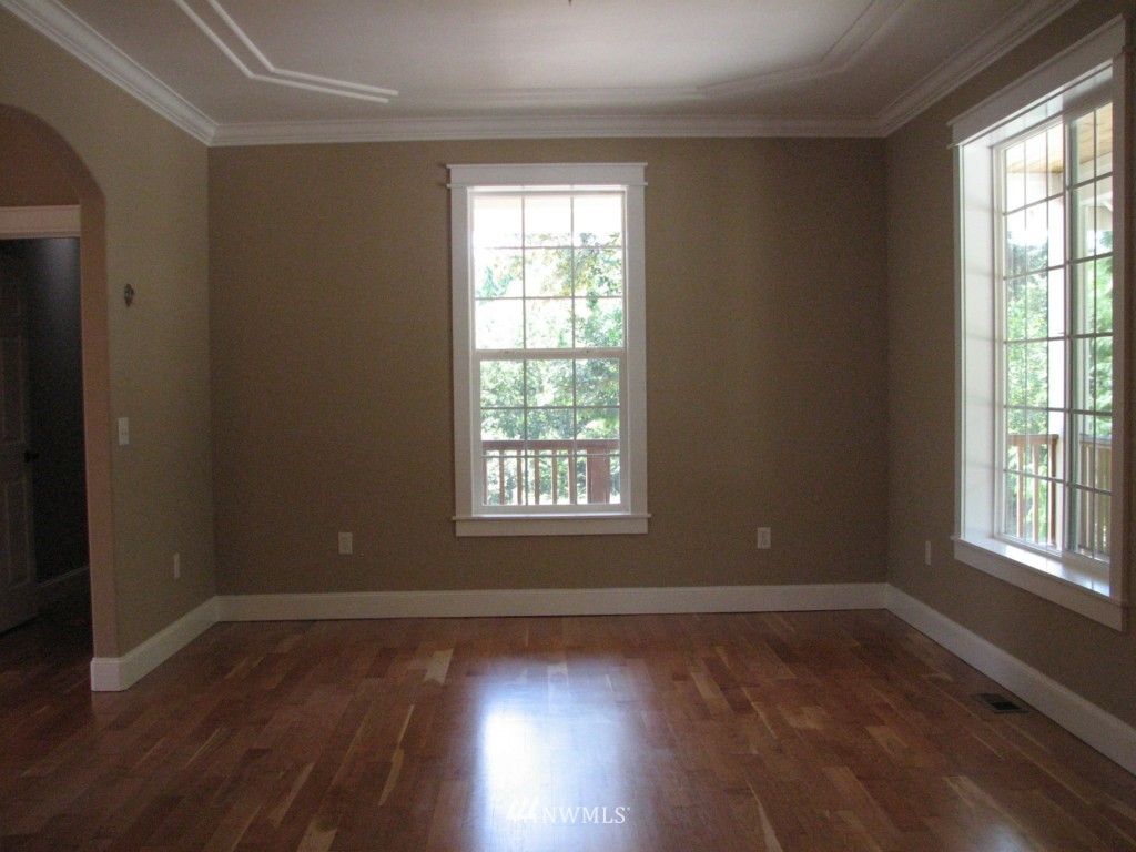 6205 139th Lane Southwest Rochester, WA 98579 - Photo 9 of 25 Gallery Image 9