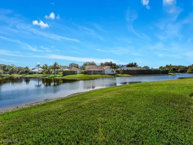 $325,000 | 12792 Devonshire Lakes Circle, Fort Myers, FL 33913