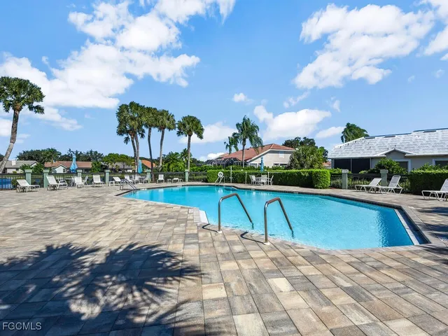 $325,000 | 12792 Devonshire Lakes Circle, Fort Myers, FL 33913